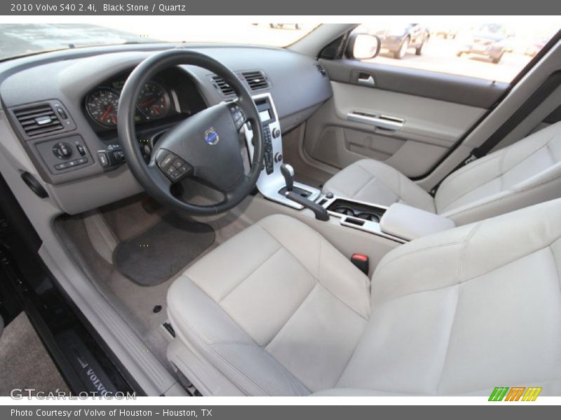  2010 S40 2.4i Quartz Interior