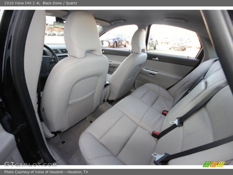  2010 S40 2.4i Quartz Interior