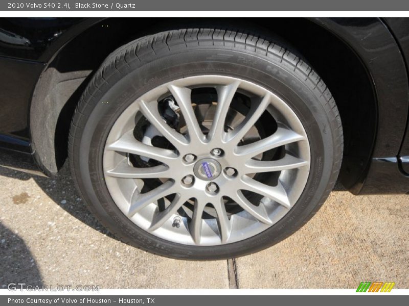  2010 S40 2.4i Wheel