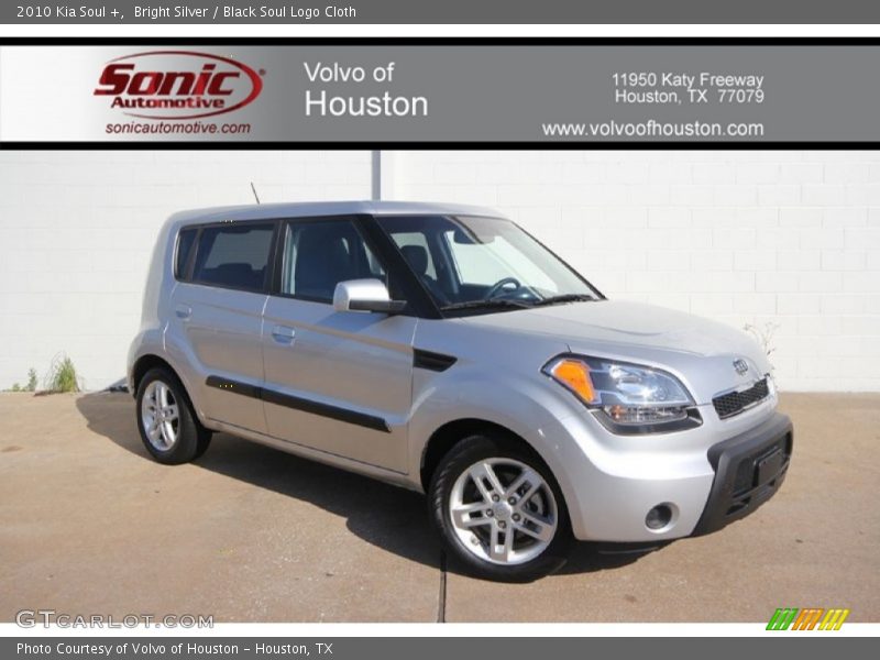 Bright Silver / Black Soul Logo Cloth 2010 Kia Soul +