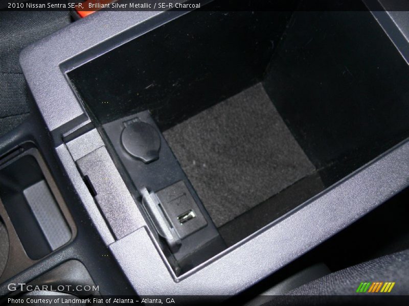 Brilliant Silver Metallic / SE-R Charcoal 2010 Nissan Sentra SE-R