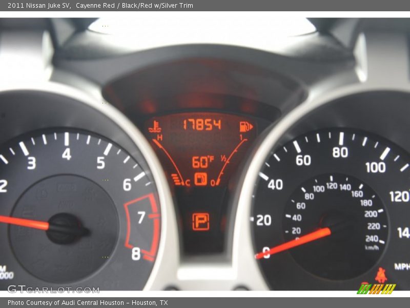 Cayenne Red / Black/Red w/Silver Trim 2011 Nissan Juke SV