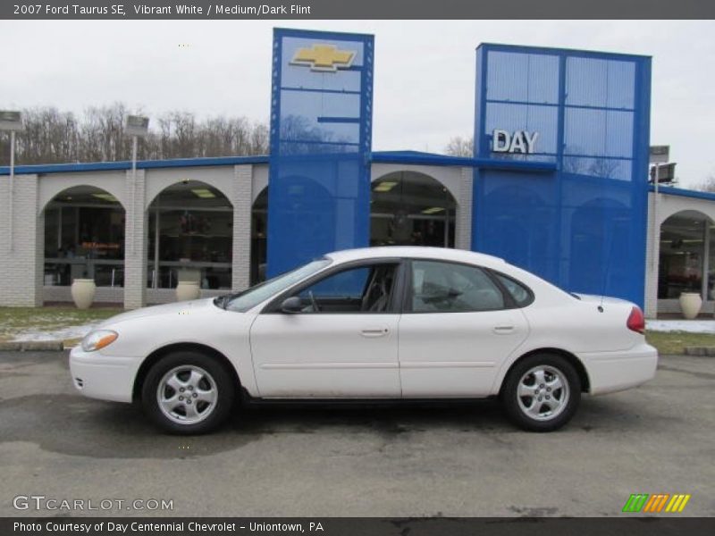 Vibrant White / Medium/Dark Flint 2007 Ford Taurus SE