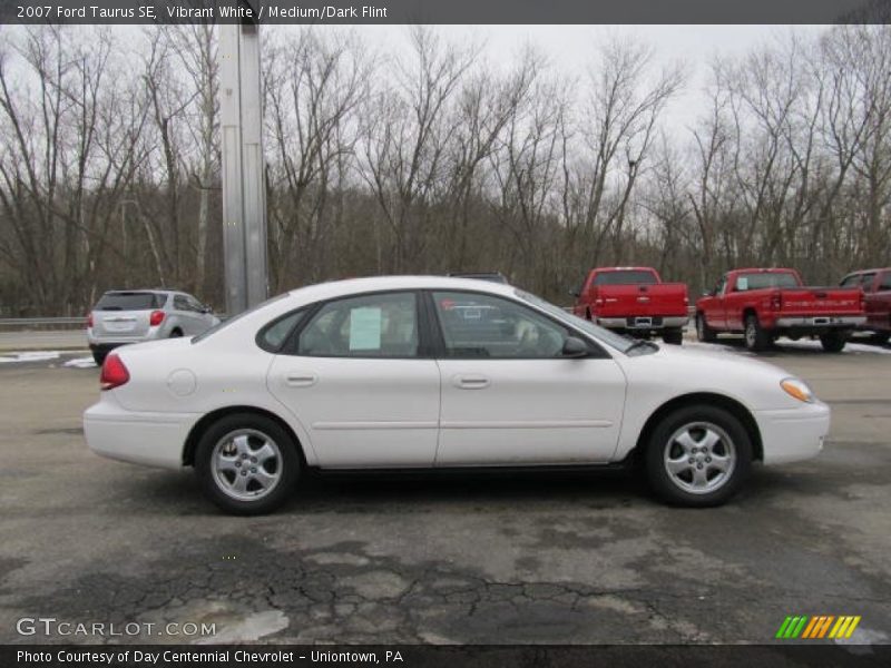 Vibrant White / Medium/Dark Flint 2007 Ford Taurus SE