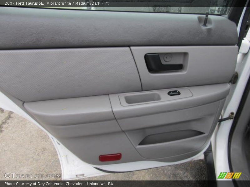 Vibrant White / Medium/Dark Flint 2007 Ford Taurus SE