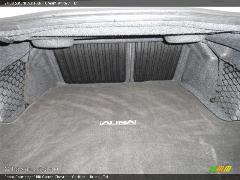 Cream White / Tan 2008 Saturn Aura XR