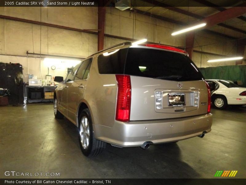 Sand Storm / Light Neutral 2005 Cadillac SRX V6