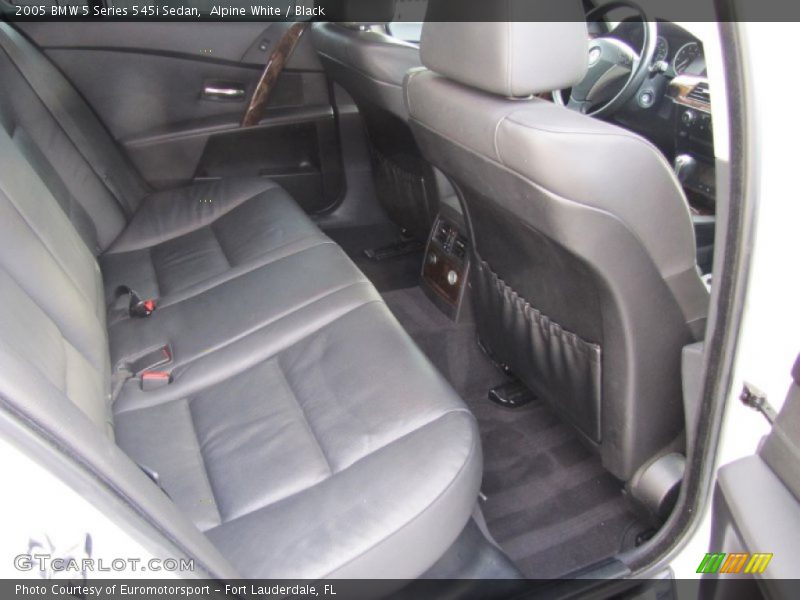 Alpine White / Black 2005 BMW 5 Series 545i Sedan