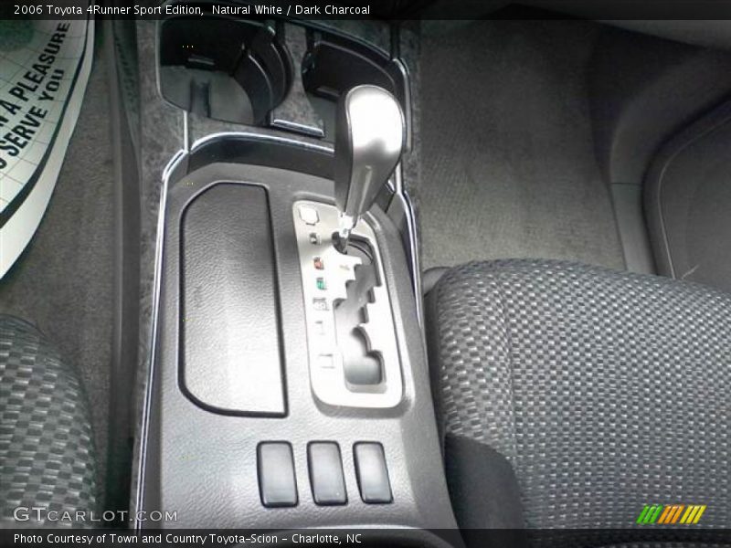 Natural White / Dark Charcoal 2006 Toyota 4Runner Sport Edition