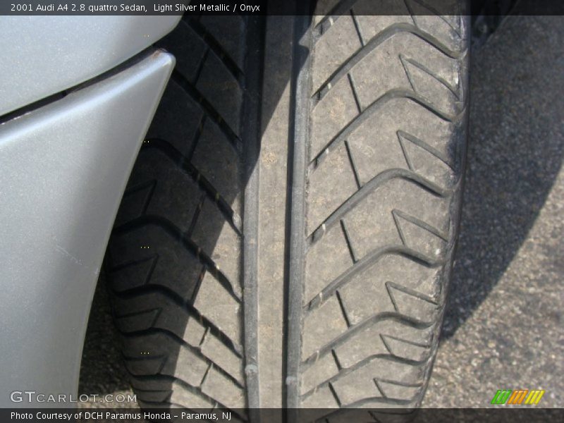 Light Silver Metallic / Onyx 2001 Audi A4 2.8 quattro Sedan