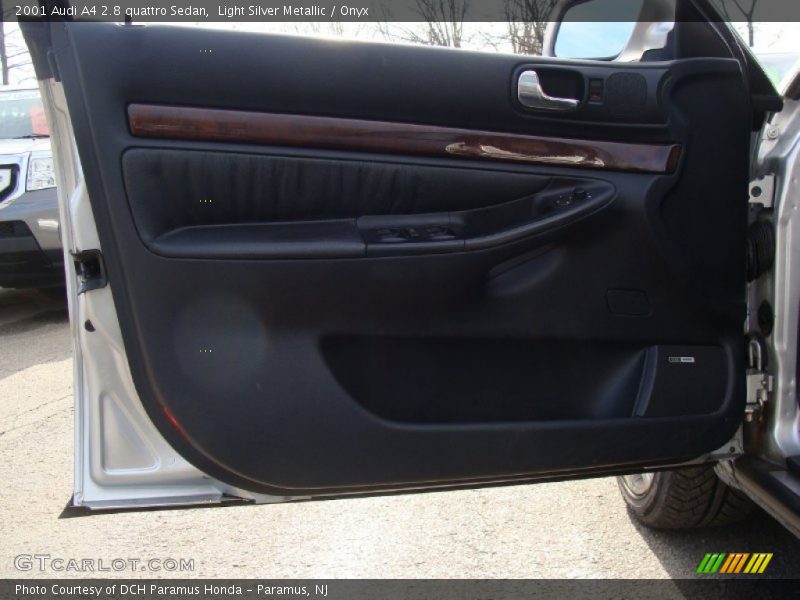 Light Silver Metallic / Onyx 2001 Audi A4 2.8 quattro Sedan