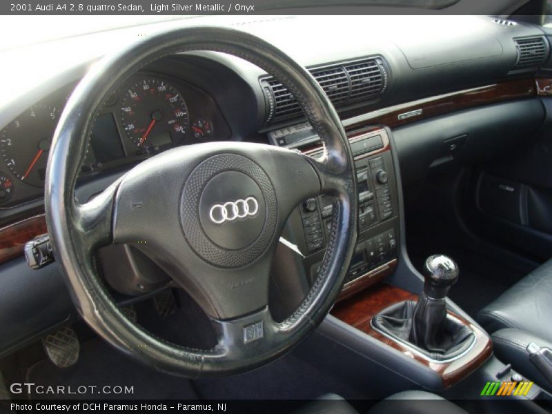  2001 A4 2.8 quattro Sedan Steering Wheel