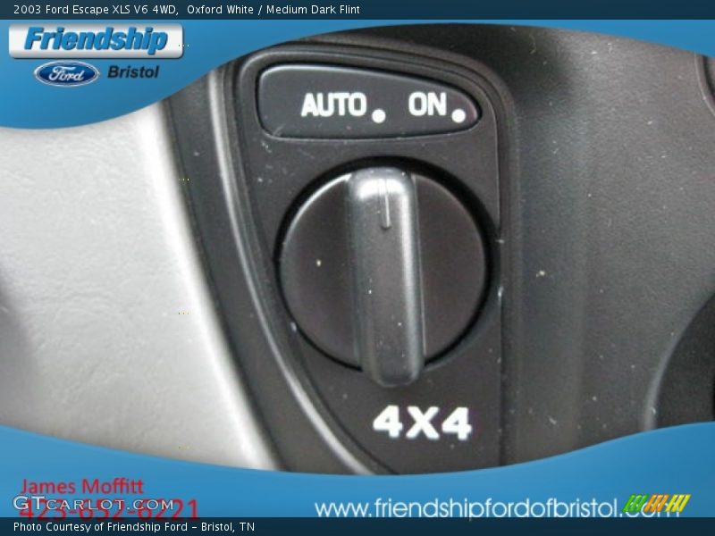 Oxford White / Medium Dark Flint 2003 Ford Escape XLS V6 4WD