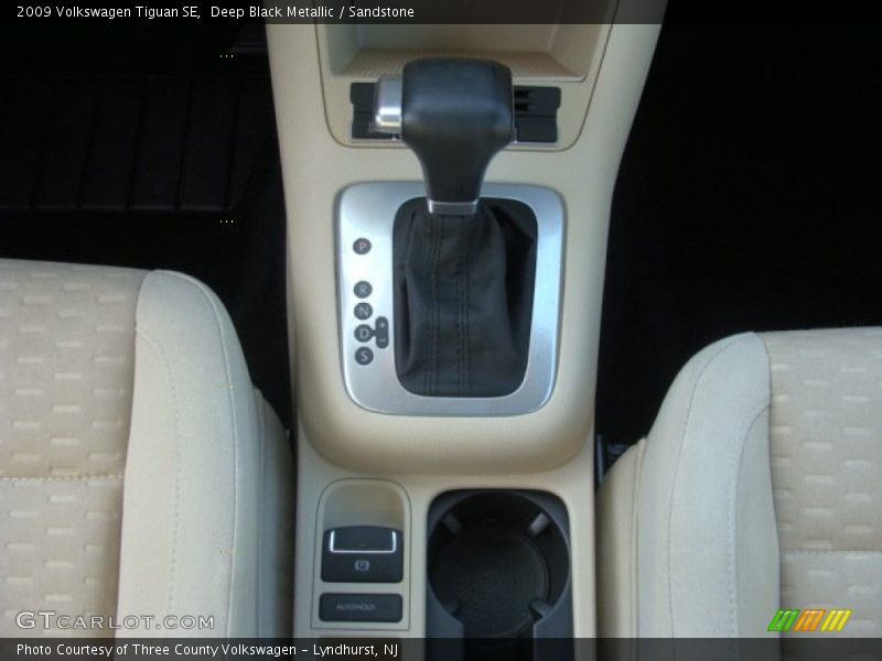  2009 Tiguan SE 6 Speed Tiptronic Automatic Shifter