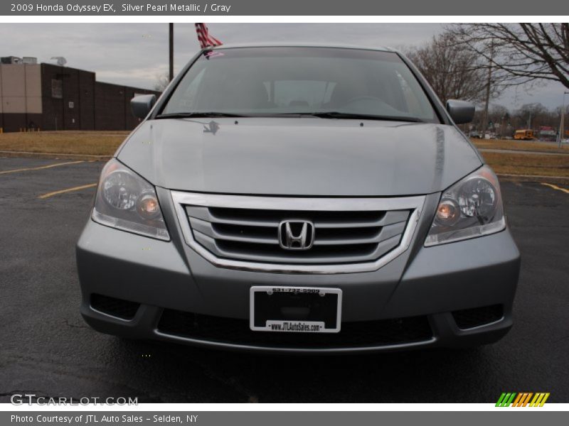 Silver Pearl Metallic / Gray 2009 Honda Odyssey EX