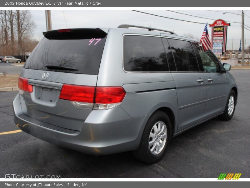 Silver Pearl Metallic / Gray 2009 Honda Odyssey EX