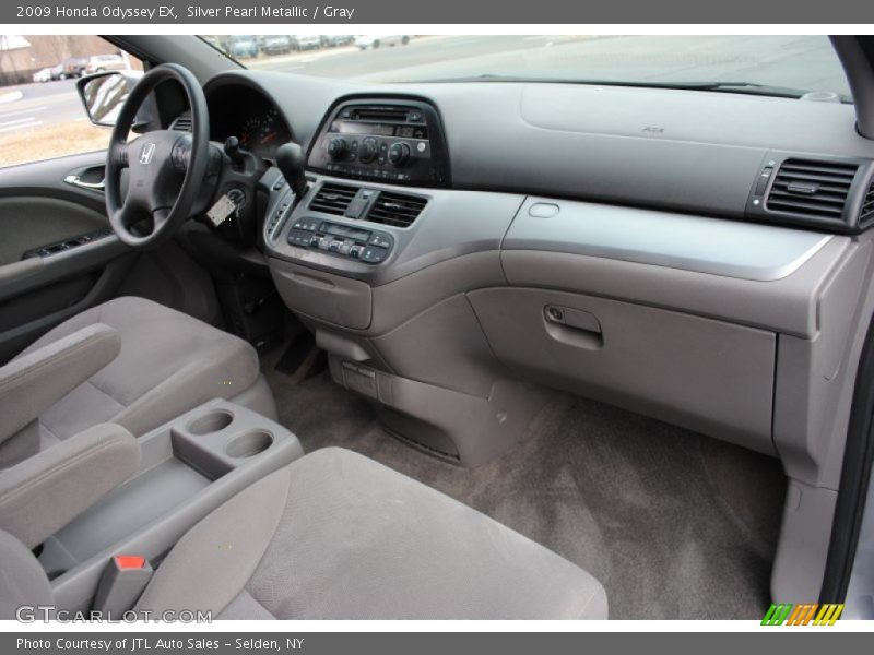 Silver Pearl Metallic / Gray 2009 Honda Odyssey EX
