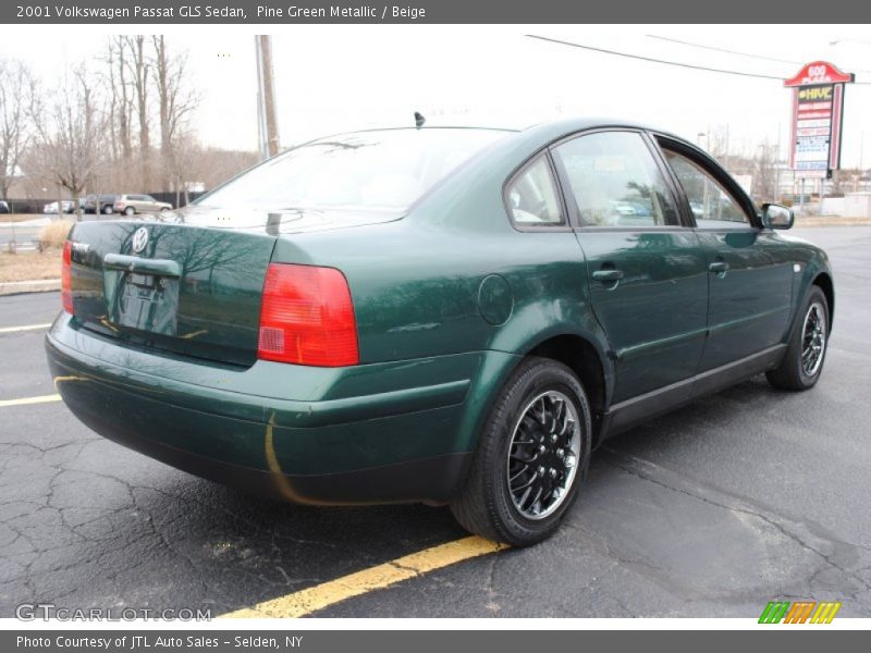 Pine Green Metallic / Beige 2001 Volkswagen Passat GLS Sedan