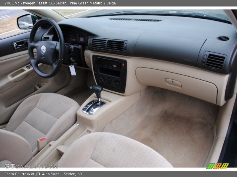 Pine Green Metallic / Beige 2001 Volkswagen Passat GLS Sedan