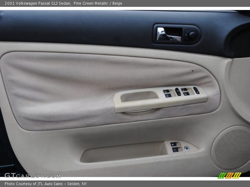 Pine Green Metallic / Beige 2001 Volkswagen Passat GLS Sedan