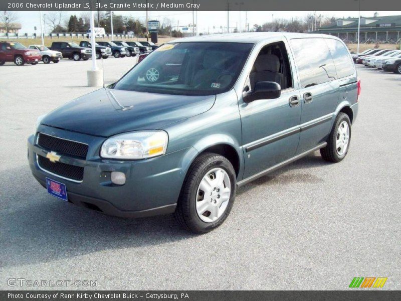 Front 3/4 View of 2006 Uplander LS