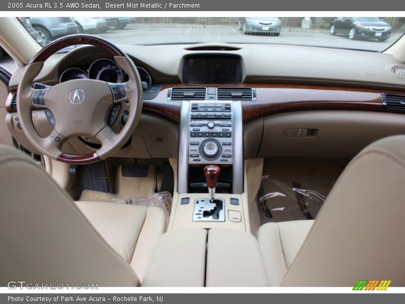 Dashboard of 2005 RL 3.5 AWD Sedan