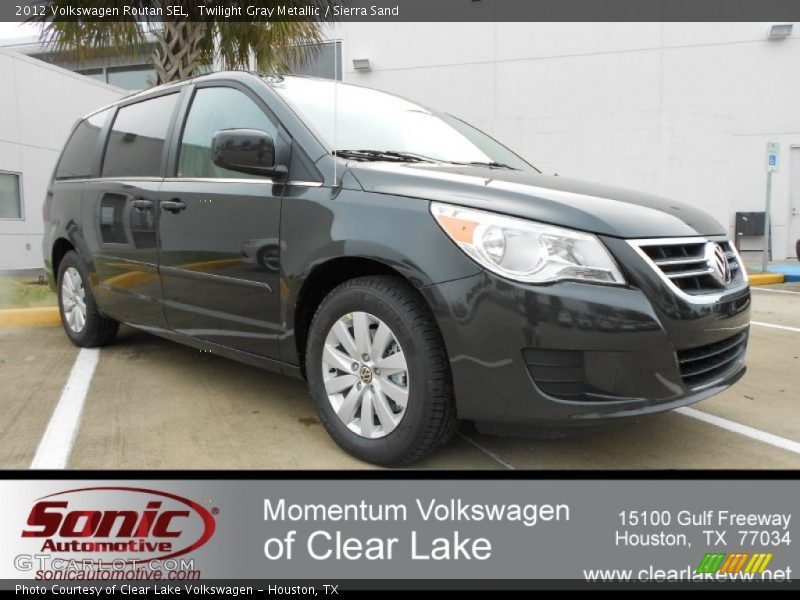Twilight Gray Metallic / Sierra Sand 2012 Volkswagen Routan SEL