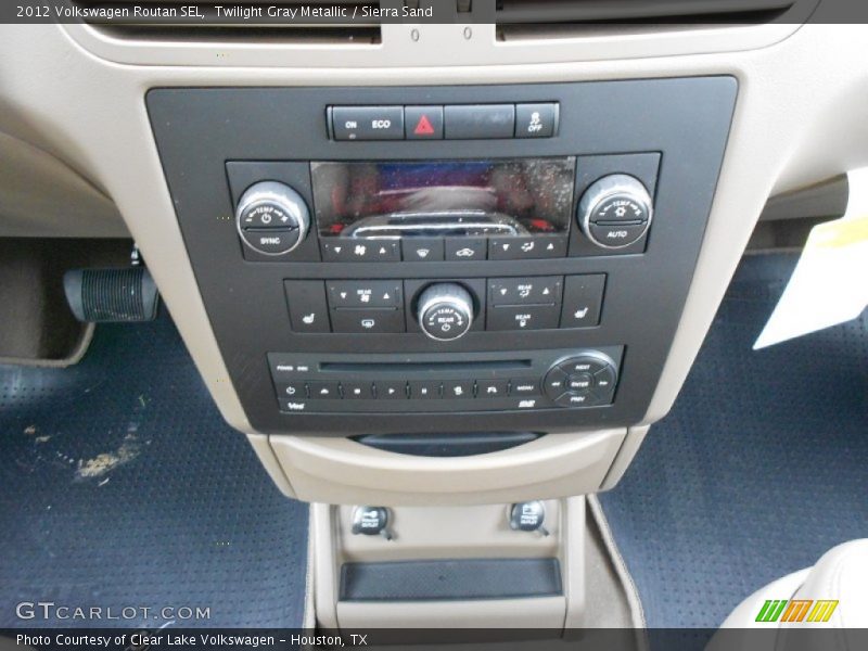 Controls of 2012 Routan SEL