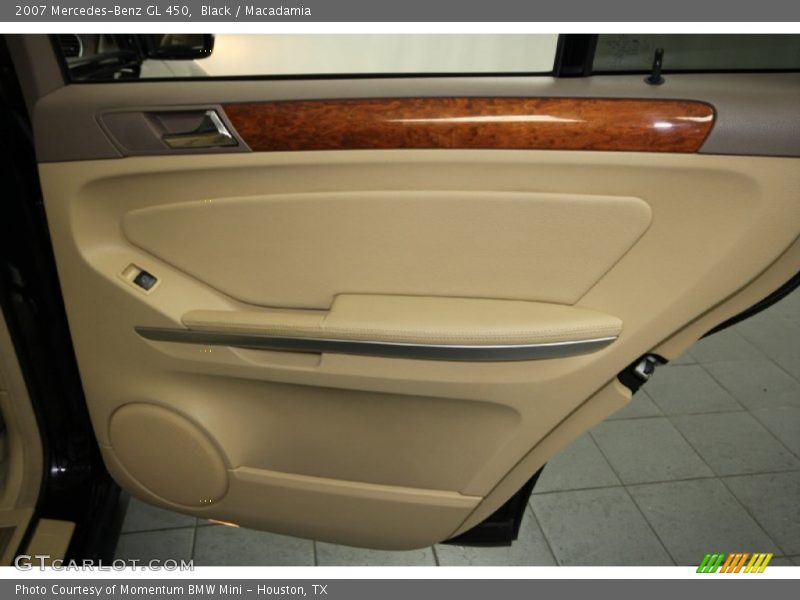Black / Macadamia 2007 Mercedes-Benz GL 450