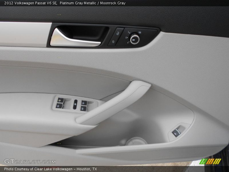 Platinum Gray Metallic / Moonrock Gray 2012 Volkswagen Passat V6 SE