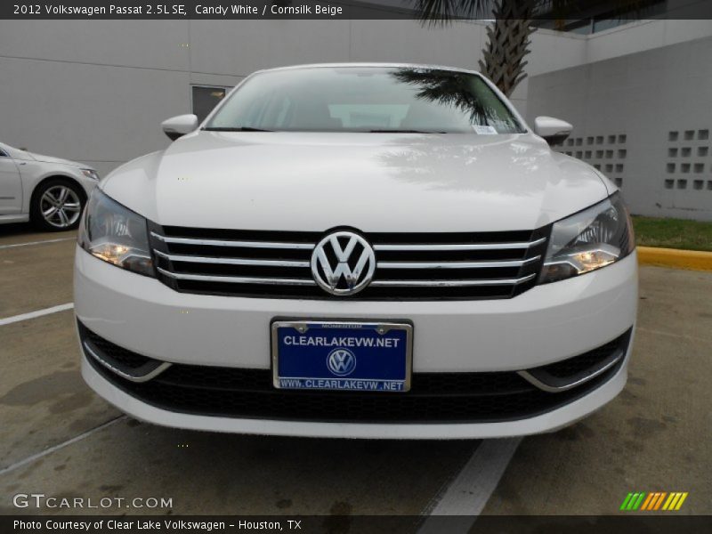 Candy White / Cornsilk Beige 2012 Volkswagen Passat 2.5L SE
