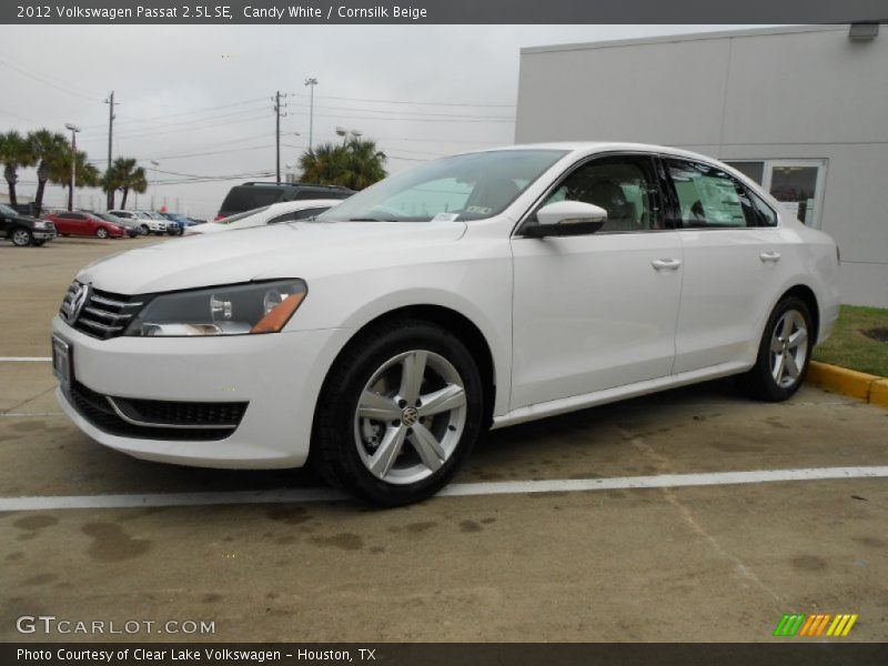 Candy White / Cornsilk Beige 2012 Volkswagen Passat 2.5L SE