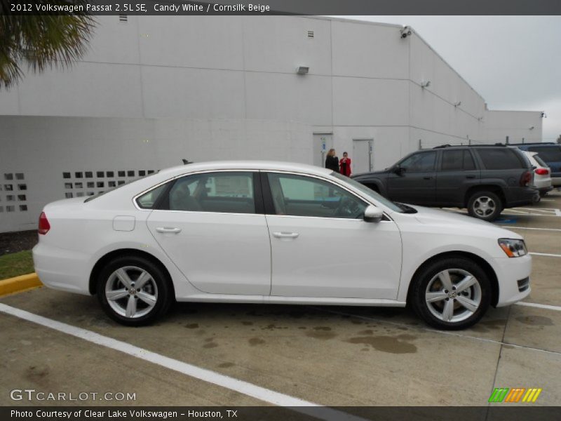 Candy White / Cornsilk Beige 2012 Volkswagen Passat 2.5L SE