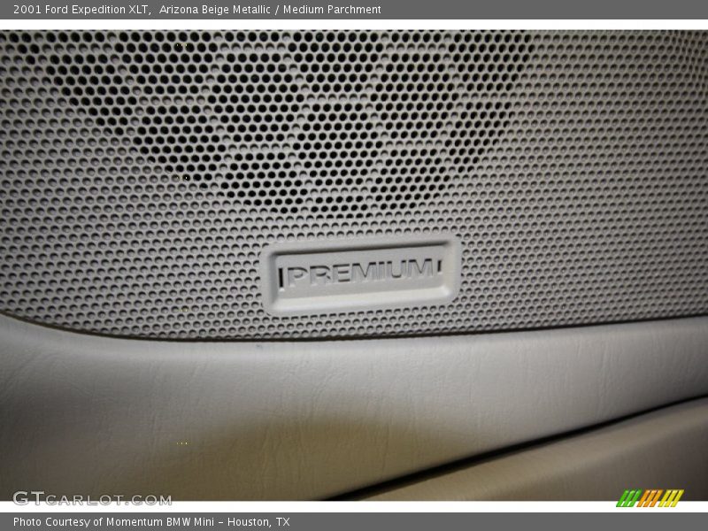 Arizona Beige Metallic / Medium Parchment 2001 Ford Expedition XLT