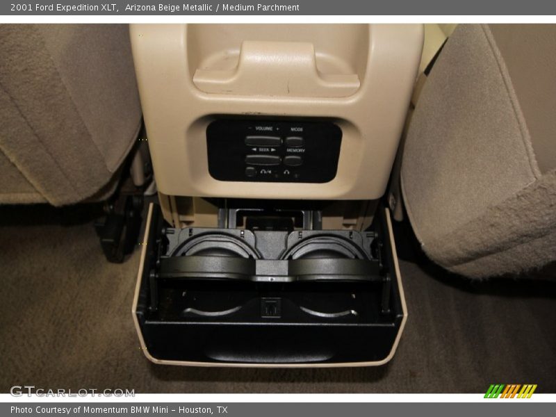 Arizona Beige Metallic / Medium Parchment 2001 Ford Expedition XLT