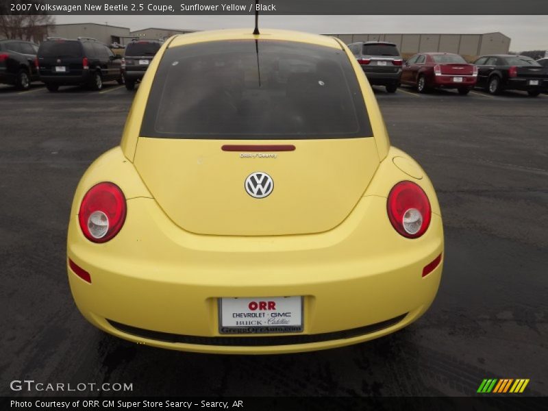 Sunflower Yellow / Black 2007 Volkswagen New Beetle 2.5 Coupe