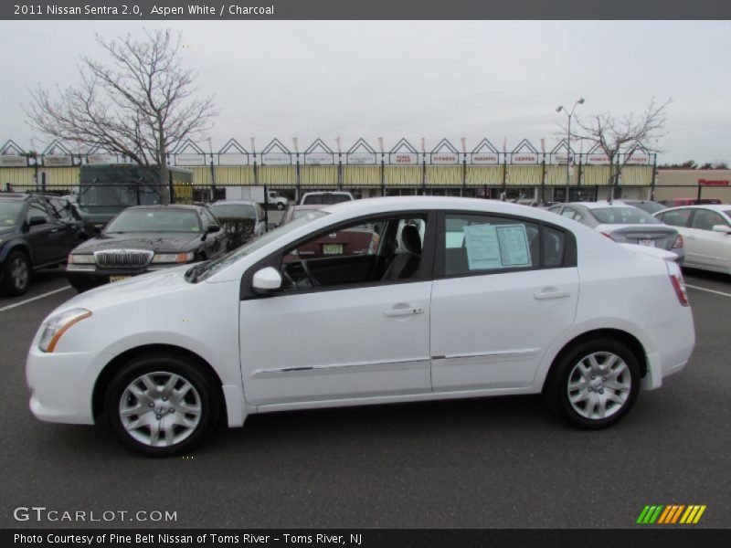 Aspen White / Charcoal 2011 Nissan Sentra 2.0