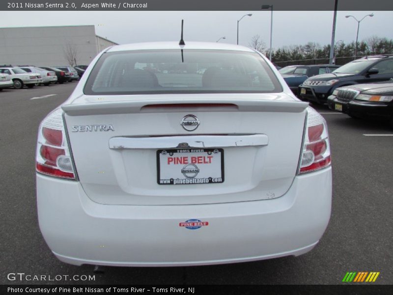 Aspen White / Charcoal 2011 Nissan Sentra 2.0