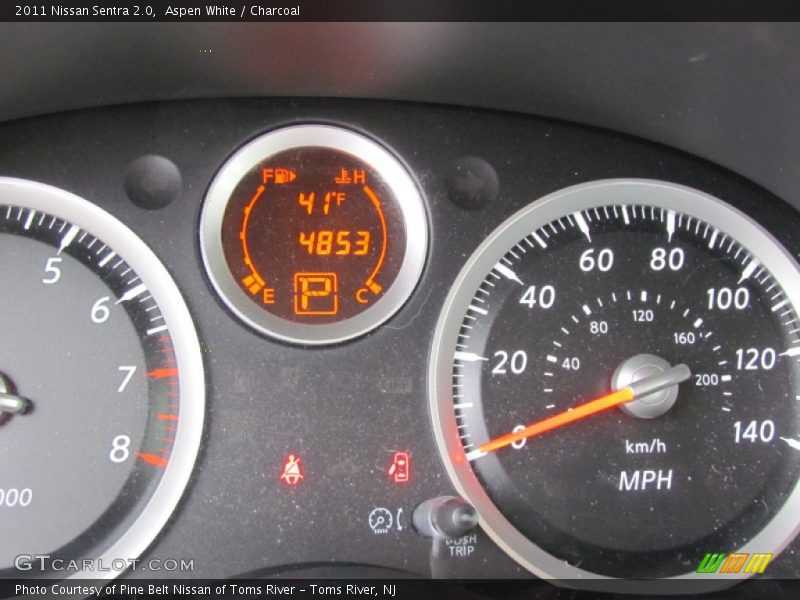 Aspen White / Charcoal 2011 Nissan Sentra 2.0