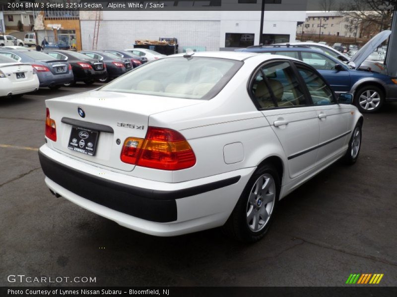 Alpine White / Sand 2004 BMW 3 Series 325xi Sedan