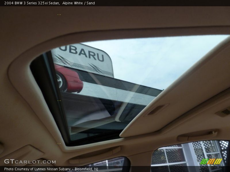 Alpine White / Sand 2004 BMW 3 Series 325xi Sedan
