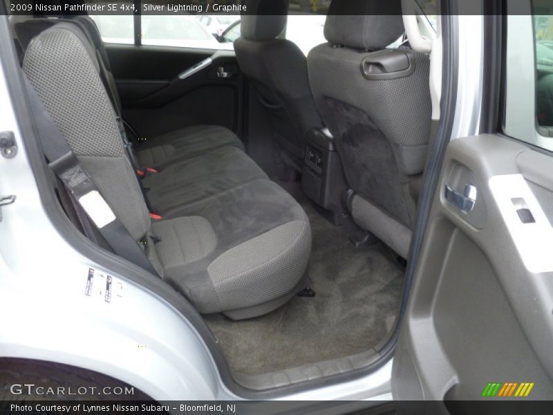 Silver Lightning / Graphite 2009 Nissan Pathfinder SE 4x4