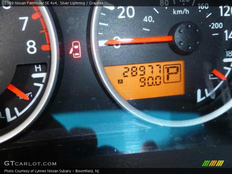 Silver Lightning / Graphite 2009 Nissan Pathfinder SE 4x4