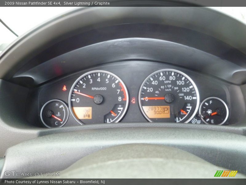 Silver Lightning / Graphite 2009 Nissan Pathfinder SE 4x4
