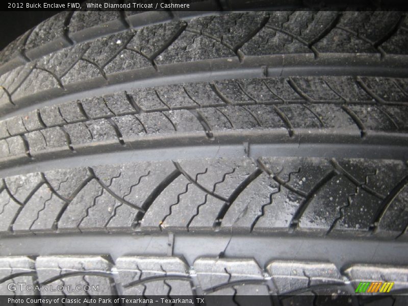 White Diamond Tricoat / Cashmere 2012 Buick Enclave FWD