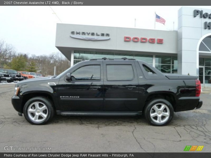 Black / Ebony 2007 Chevrolet Avalanche LTZ 4WD
