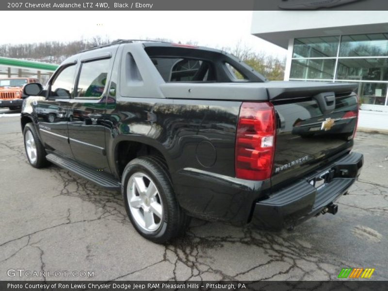 Black / Ebony 2007 Chevrolet Avalanche LTZ 4WD