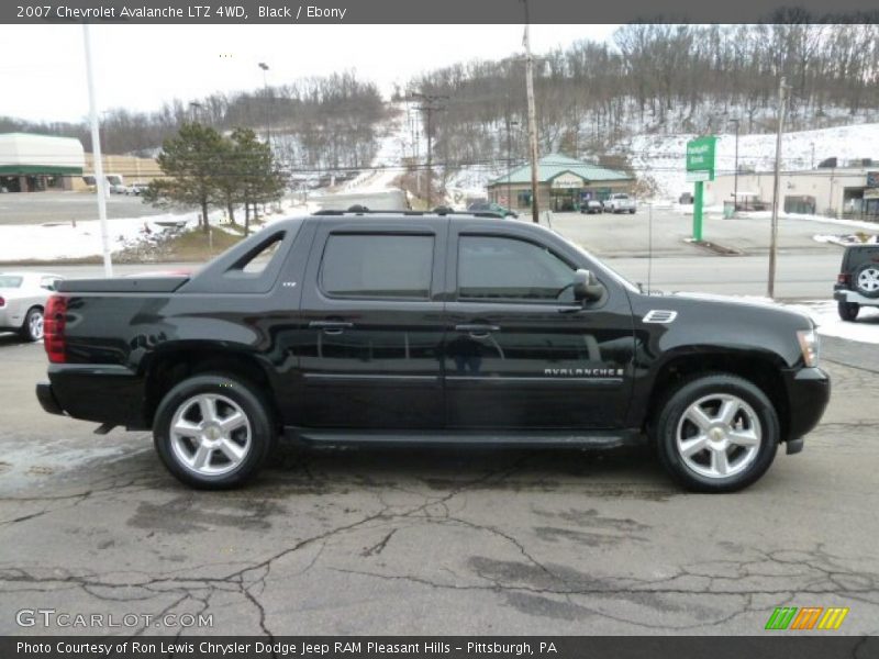 Black / Ebony 2007 Chevrolet Avalanche LTZ 4WD