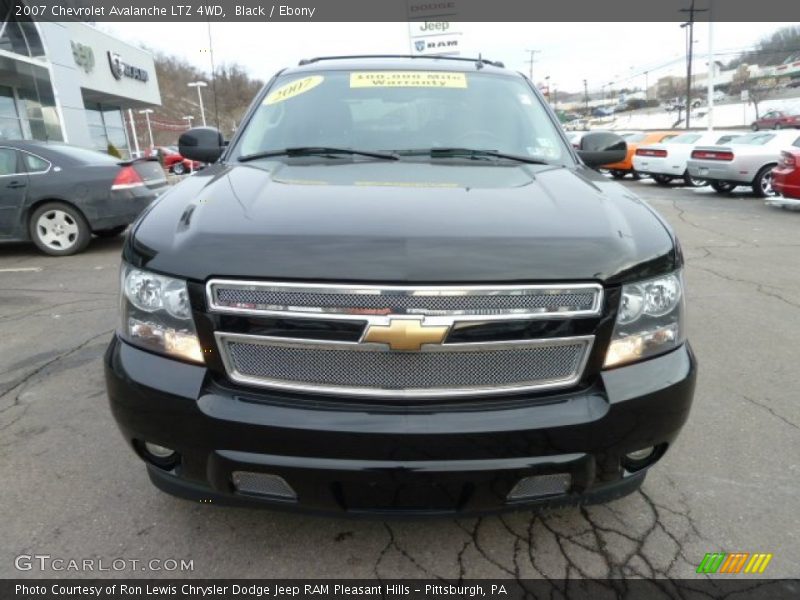 Black / Ebony 2007 Chevrolet Avalanche LTZ 4WD