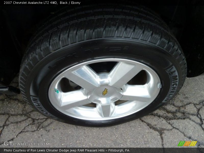 Black / Ebony 2007 Chevrolet Avalanche LTZ 4WD